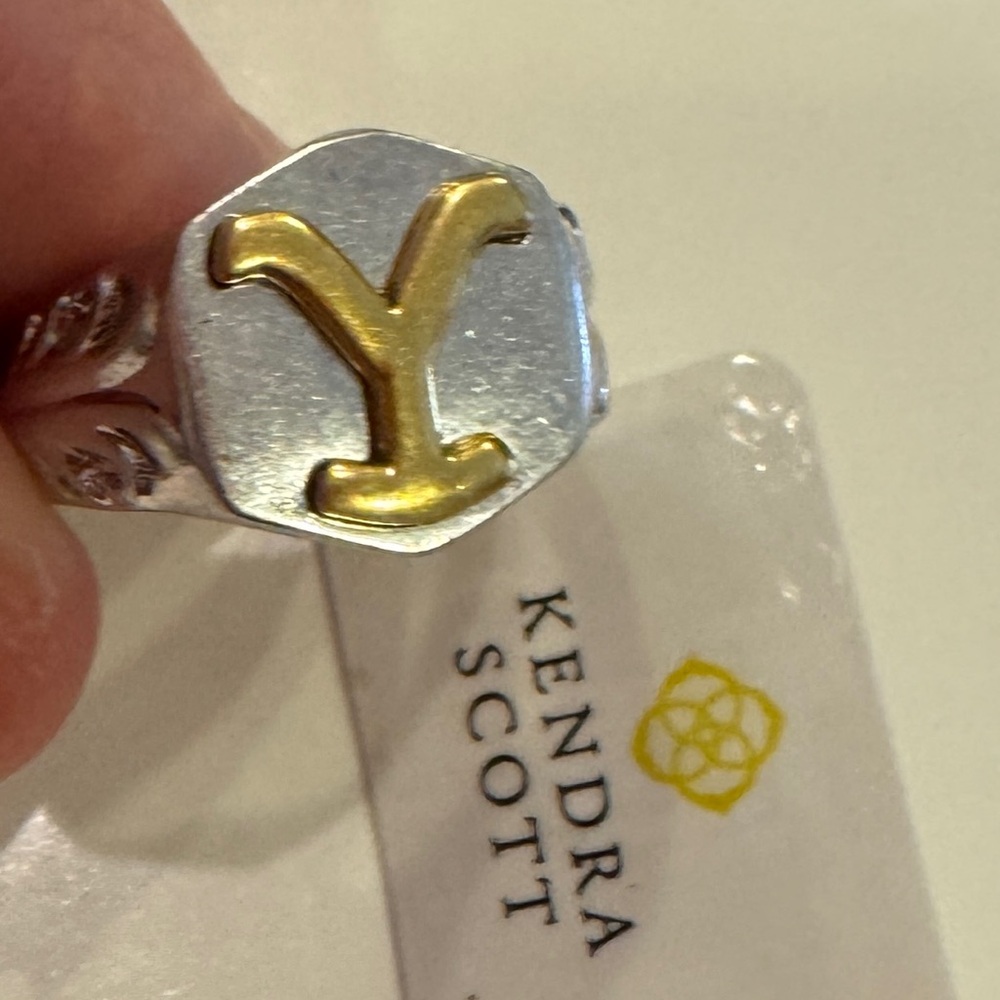 Kendra Scott Silver Beth- Yellowstone (Yellow Rose) Band Ring